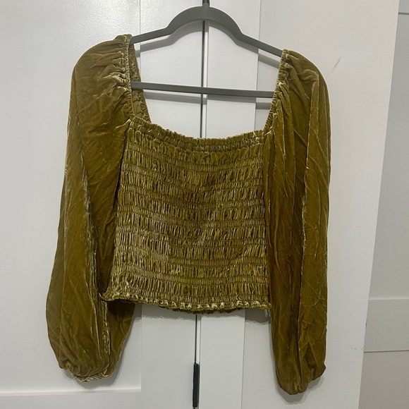 Anthropologie Puff Sleeve Velvet Blouse - Medium - Picture 3 of 3